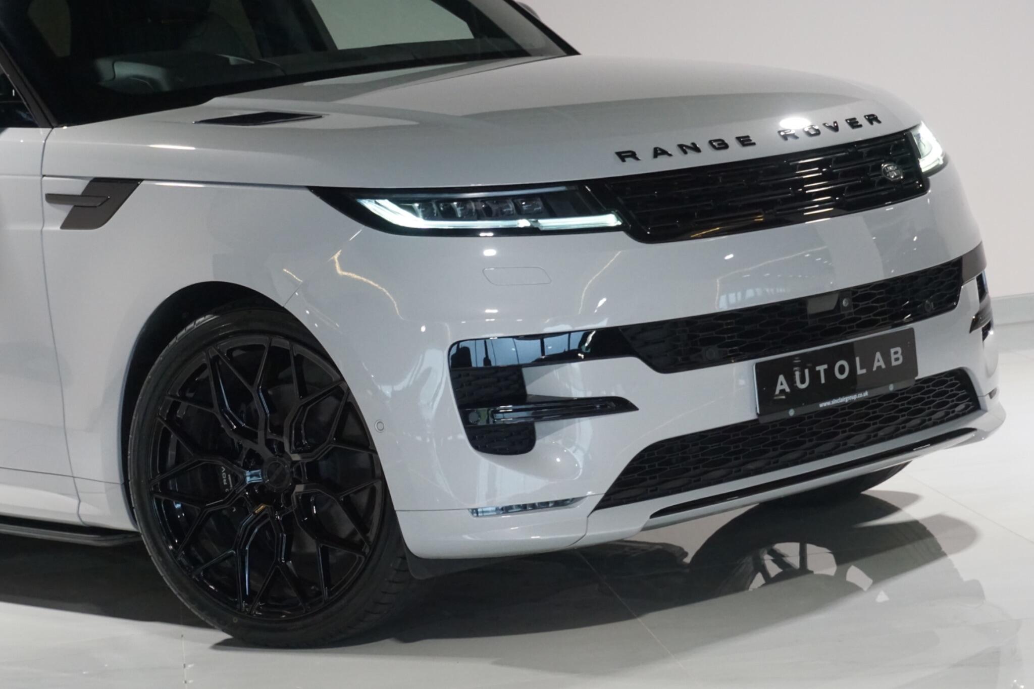 Land Rover Range Rover Sport 3.0 D300 MHEV Dynamic SE SUV 5dr Diesel Auto 4WD Euro 6 (s/s) (300 ps)